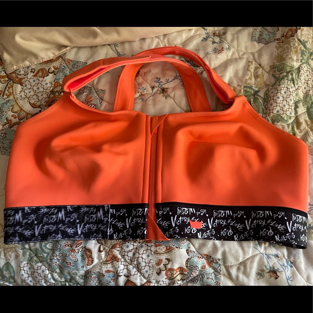 Shefit 3Lux flex bra. Only tried on. NWOT Beleieve